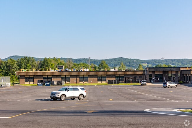 Warwick Valley Middle School is a highly rated public school in Warwick.