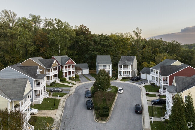 New American Foursquare homes are located in Franklintown.