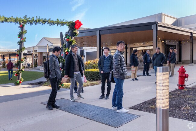 Bayshore Mall near Parkway features shops, dining, and seasonal events.