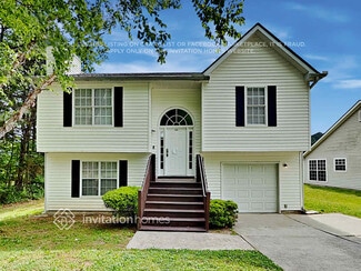 445 Buffington Dr, Union City, GA 30291