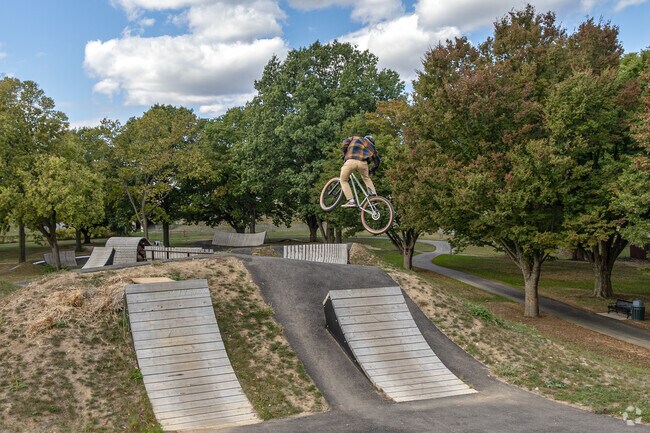 Carillon encompasses the Dayton Bike Yard, a state-of-the-art adventure bike park.