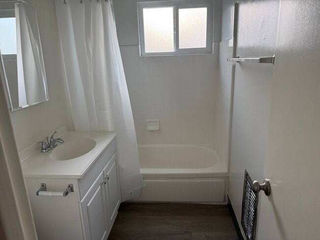 6857 Whitsett Ave, North Hollywood, CA 91605 - photo 7