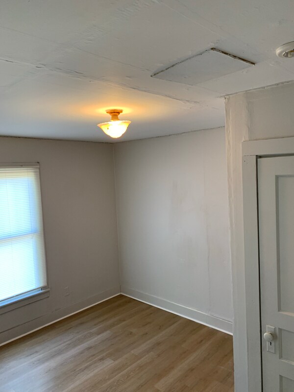 218 Elm St, Greenfield, TN 38230 - photo 4