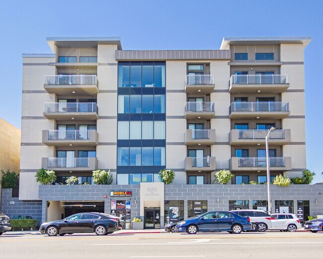Live on the Boulevard Apartments in Sherman Oaks., Sherman Oaks, CA 91403 - photo 2