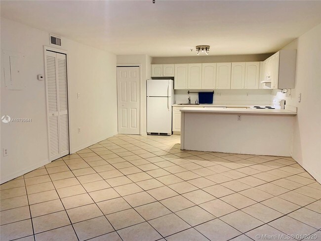 2734 Bird Ave unit 302, Miami, FL 33133 - photo 7