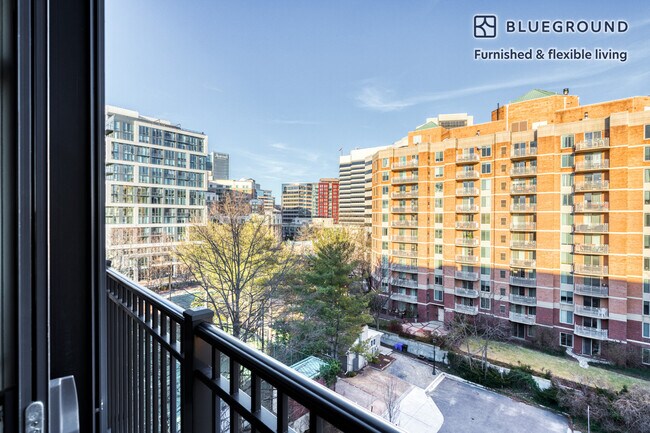 4901 Montgomery Ln unit FL7-ID470, Bethesda, MD 20814 - photo 5