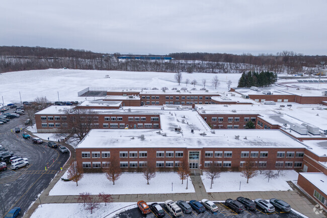 Akron Elementary School is a public school.