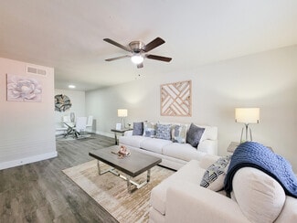 1550 Blalock Rd, Houston, TX 77080