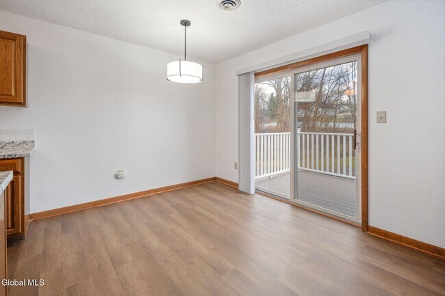 1911 Cambridge Manor Dr unit 1911 Cambridge Manor, Schenectady, NY 12302 - photo 7