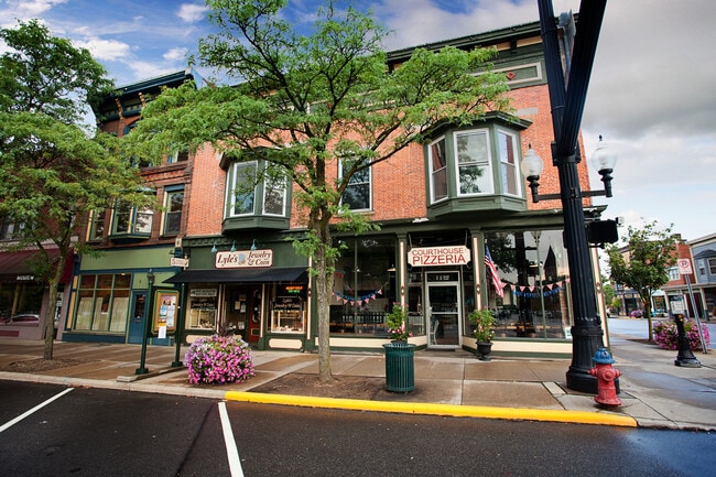 Being just 2 minutes from I-71 and Route 18, this location is central to everything! You're just a few minutes from the Medina Square, Montrose/Fairlawn, and Southpark Mall. Find home here.