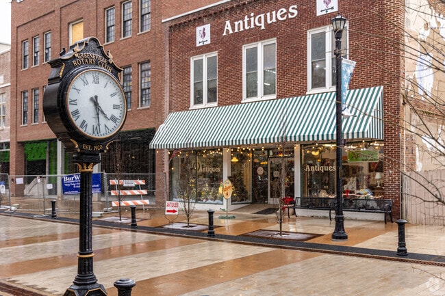 Greeneville has a charming downtown district, and some old buildings are currently undergoing renovation.