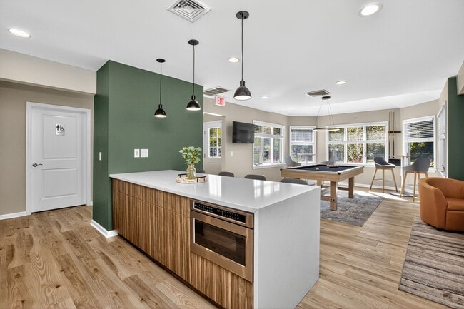 Eagle Rock Apartments at Mohegan Lake, Mohegan Lake, NY 10547 - photo 6