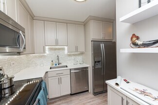 211 E Ohio St Unit 618, Chicago, IL 60611