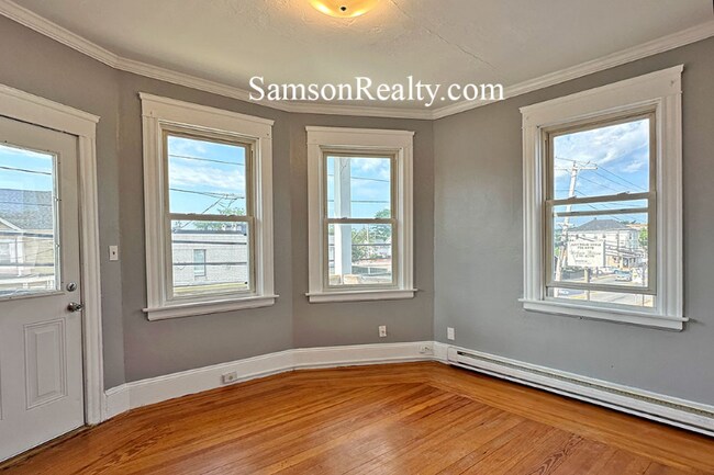 979 Mineral Spring Ave unit 2, North Providence, RI 02904 - photo 7
