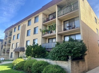 5447 W Lawrence Ave Unit 301, Chicago, IL 60630