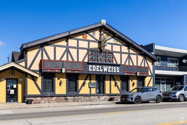 Edelweiss is a popular spot in Norridge for German food and drinks.