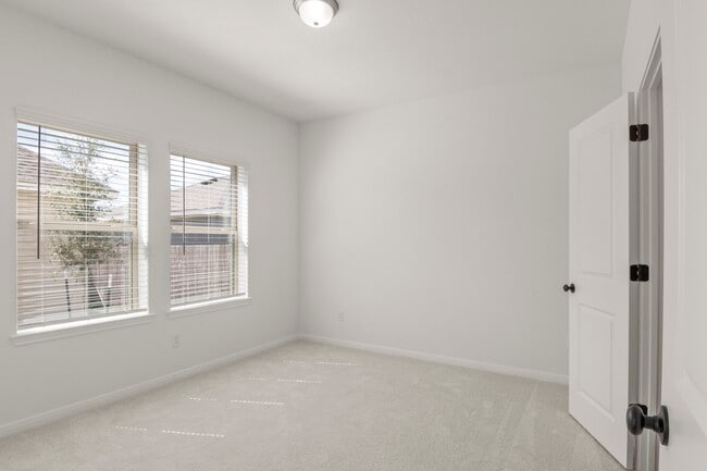 707 Stampede Rd unit 38760840, San Marcos, TX 78666 - photo 7