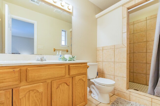 711 S Florida Ave unit 711 S Florida Ave Un, Alamogordo, NM 88310 - photo 5