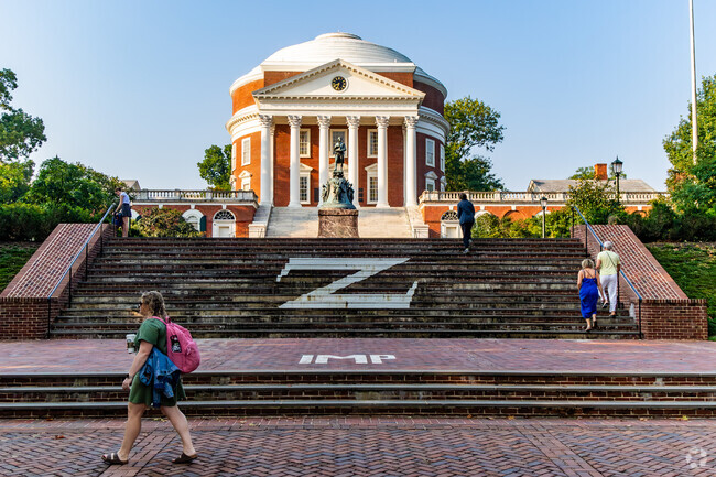 Redfields is just a short drive from Charlottesville’s historic downtown and other attractions.