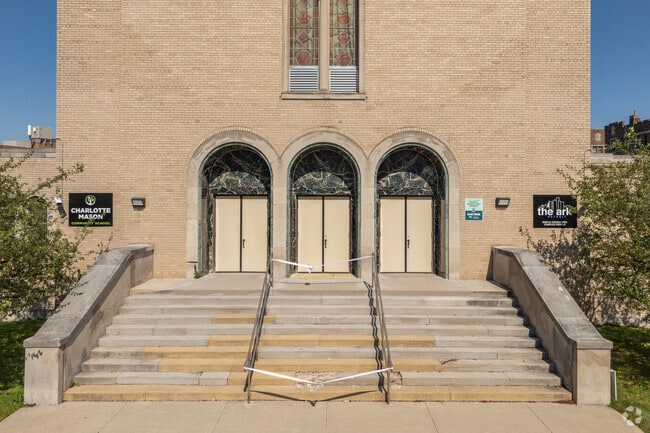 Charlotte Mason Community School entrance.