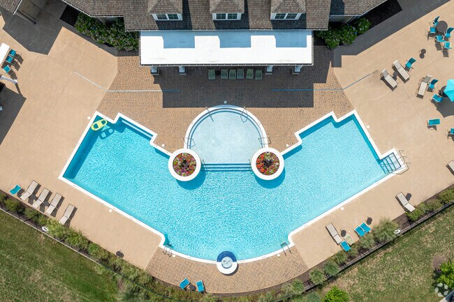 Fantastic amenities are all around Merrimac communities.