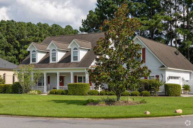 A variety beautiful traditional homes styles found along Parkside Drive in Woodbridge.