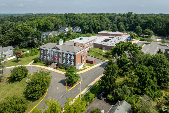 Southern Boulevard School is a well rated public school in Chatham, NJ.