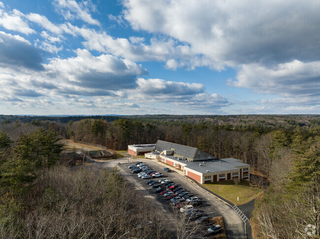 Hollis Upper Elementary School in Hollis, NH serves grades K-5.