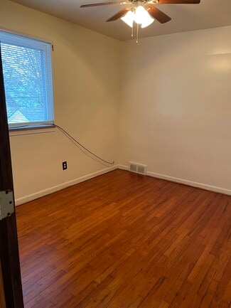 20299 Moross Rd Unit 2 Bedroom, Detroit, MI 48224