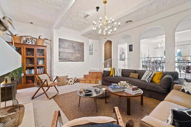 3399 70th Ln N unit ID1290302P, Saint Petersburg, FL 33710 - photo 2