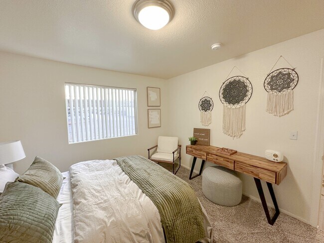 Portola Del Sol, Las Vegas, NV 89106 - photo 6