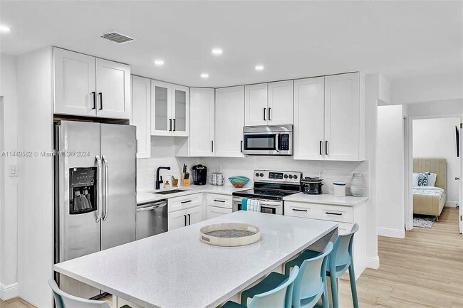 1527 Fletcher St, Hollywood, FL 33020 - photo 7