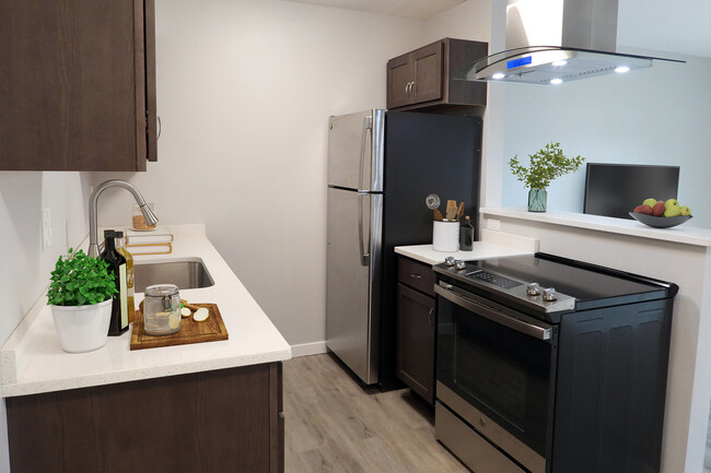 1BD Flat Kitchen