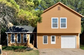 947 Mainstreet Lake Dr, Stone Mountain, GA 30088