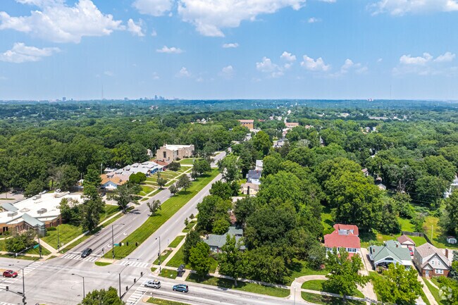 U.S. Highway 71 offers Foxtown East residents easy access to downtown K.C.