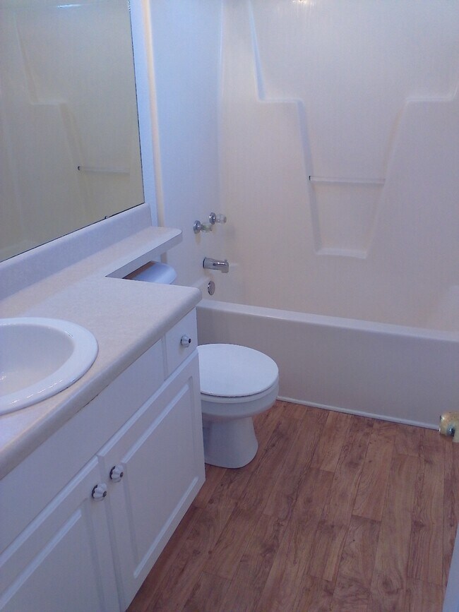 Christopher Downs Apartments, Havelock, NC 28532 - photo 7