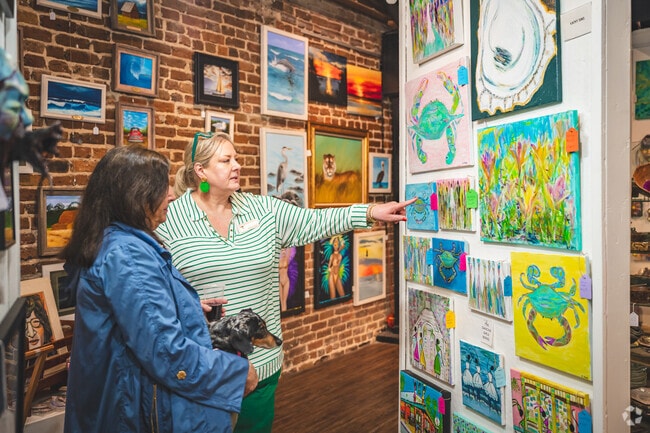 Art Walk is another Mobile favorite once a month about 20 mins from Thornhill.