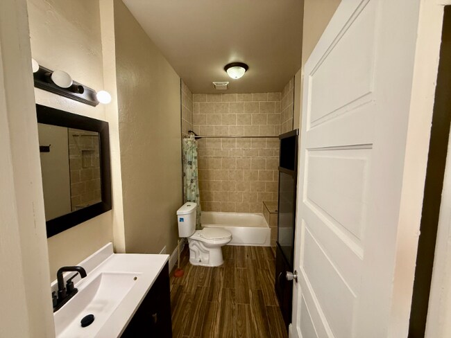 1416 Michigan Ave, Sheboygan, WI 53081 - photo 4