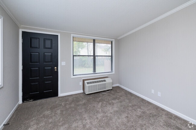 Poplar Ridge Apartments, Fort Wayne, IN 46804 - photo 4