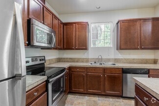 19901 Coast Redwood Ave, Oregon City, OR 97045