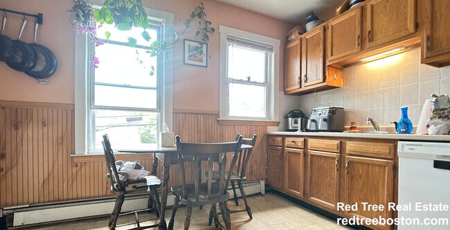 3 Holman St unit 2, Allston, MA 02134 - photo 2