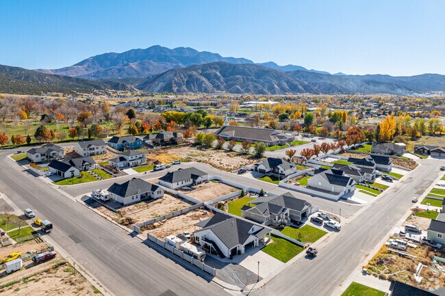 Nephi’s ranch-style homes offer mountain views and a welcoming community.