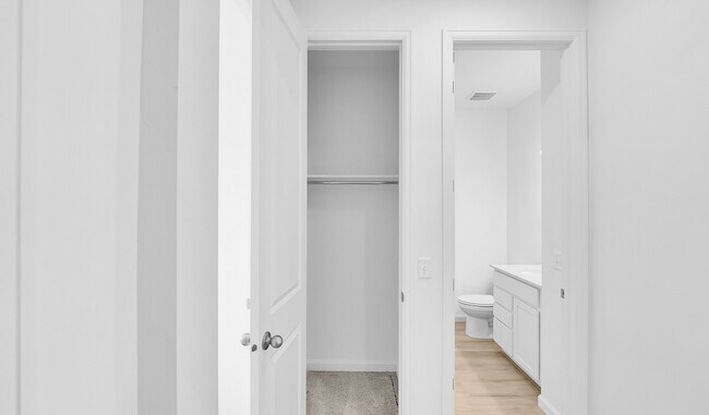 364 W Hideout Ct, Stansbury Park, UT 84074 - photo 5