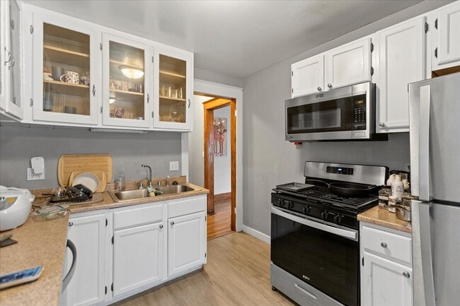 1117 Foster St, Evanston, IL 60201 - photo 3