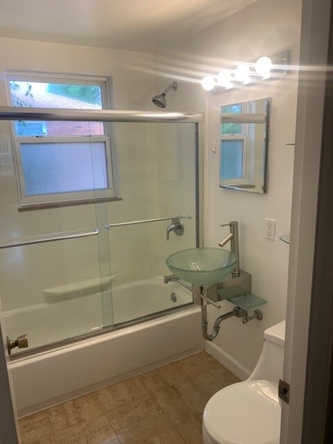 4385 Coleridge St unit upper unit, Pittsburgh, PA 15201 - photo 3