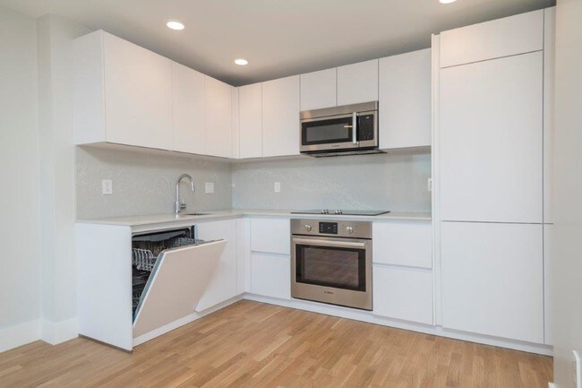 336 Harvard St unit 6, Cambridge, MA 02139 - photo 7