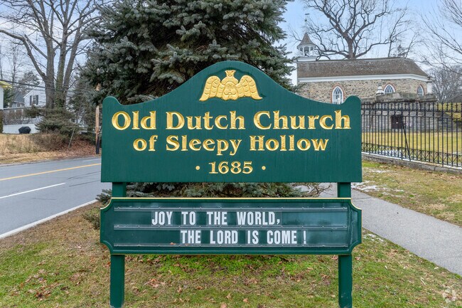 Sleepy Hollow Village is home to the Old Dutch Church mentioned in The Legend of Sleepy Hollow.