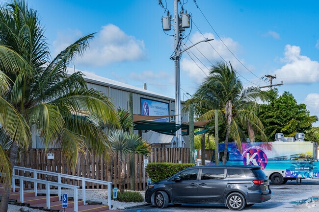 Vineyard Christian Church School