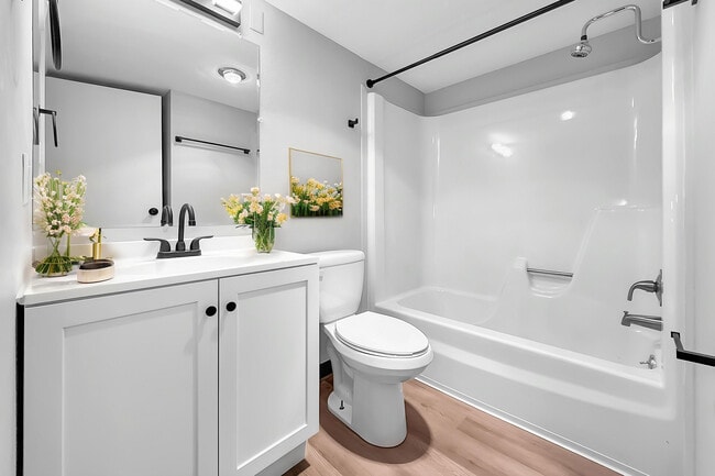 Park @ Nine23, Cedar Falls, IA 50613 - photo 6