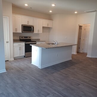 1107 Gracie Ln, Carthage, NC 28327